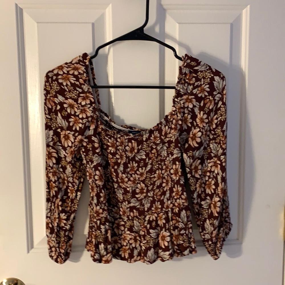 American Eagle maroon flowered top - size S